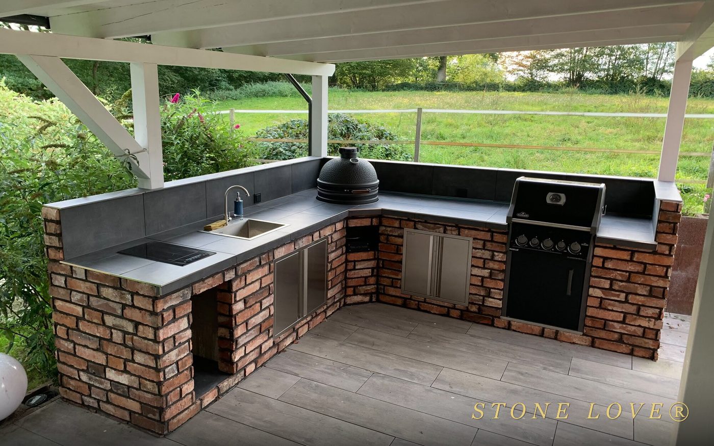 Outdoor Kitchen Detail